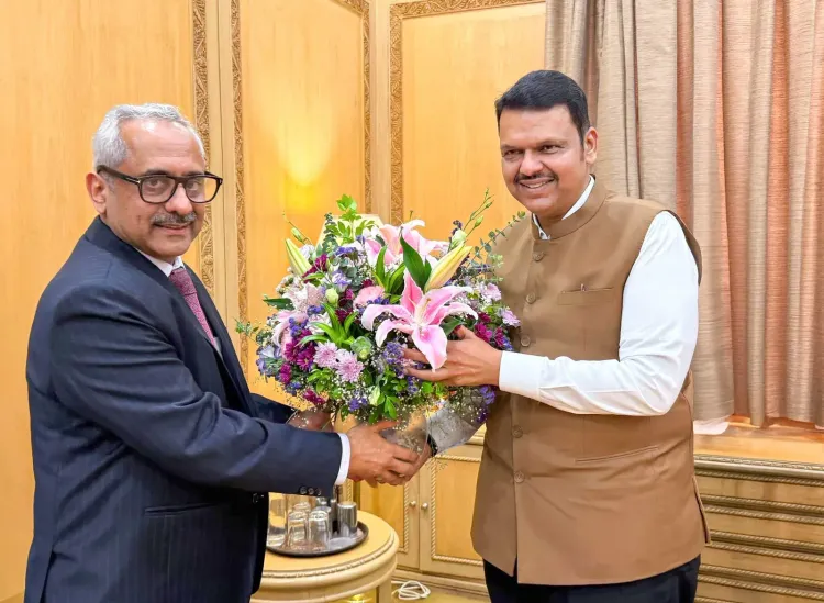 CM Fadnavis Meets Bank of Maharashtra MD in Mumbai