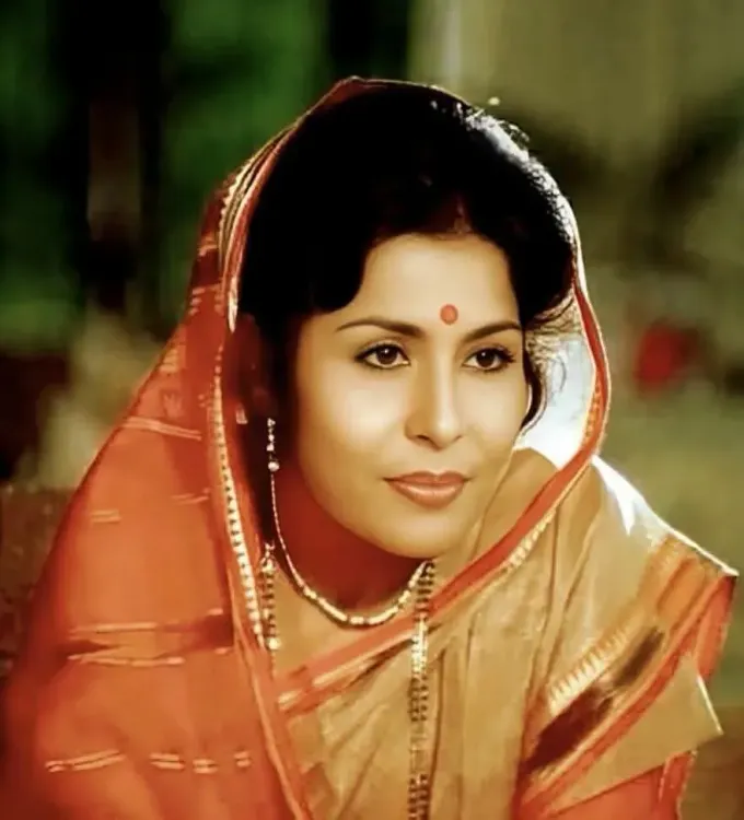 CM Fadnavis mourns veteran Marathi actress Madhu Kambikar