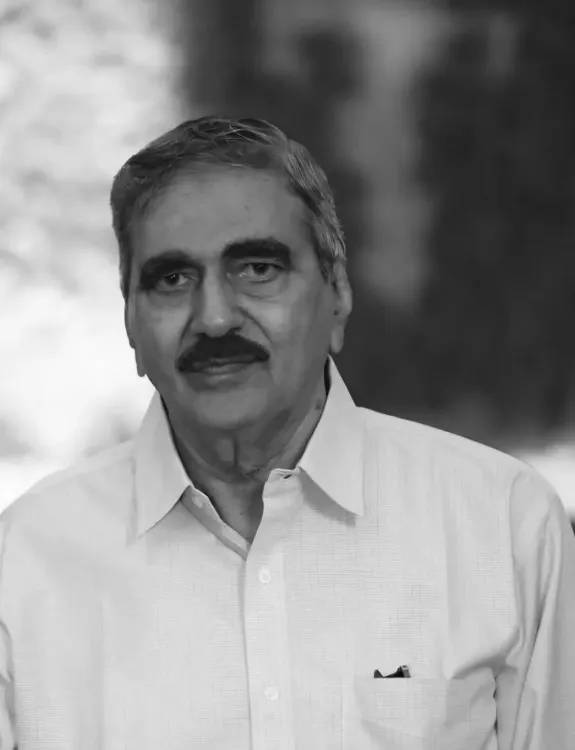CM Fadnavis mourns Vico Laboratories director Sumantarao Pendharkar