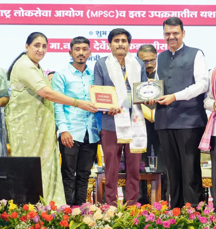 CM Fadnavis Office Flags #Sarthi Initiative on X