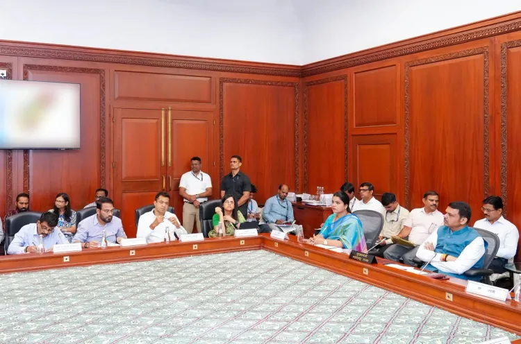 CM Fadnavis Orders Dharavi Redevelopment on Singapore-HK Lines