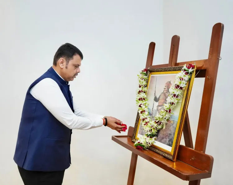 CM Fadnavis Pays Floral Tribute to Maharana Pratap on Jayanti