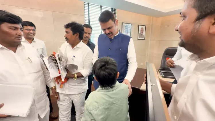 CM Fadnavis receives 500-cube mosaic from record-holding memory prodigy Dhruv Shah