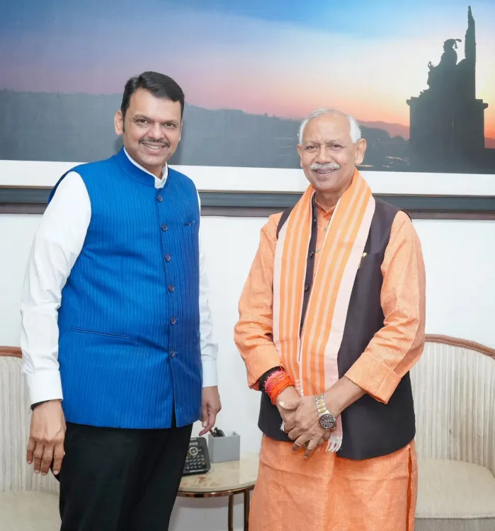 CM Fadnavis Receives Bihar MP Sigriwal at Varsha Bungalow