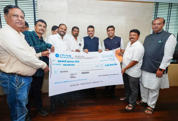 CM Fadnavis Receives Rs 5 Lakh Cheque for Maharashtra Relief Fund