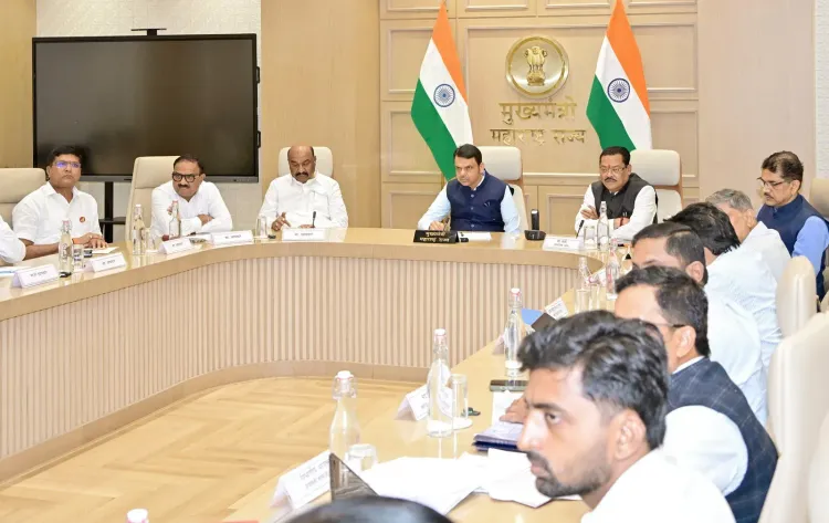 CM Fadnavis Reviews Chhatrapati Sambhajinagar Water Supply Plan