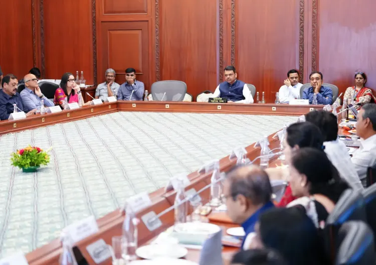 CM Fadnavis Reviews Maharashtra's SDG India Index Progress