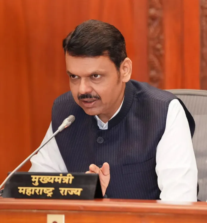 CM Fadnavis Reviews State Schemes, Orders Post-Survey Audit