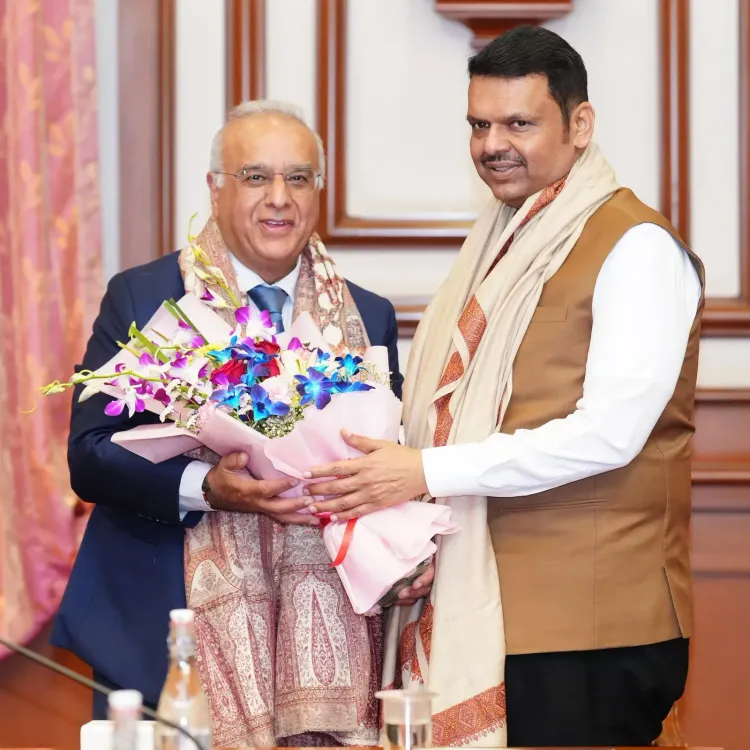 CM Fadnavis Seals ₹400 Cr Aggreko MoU for Pune Facility