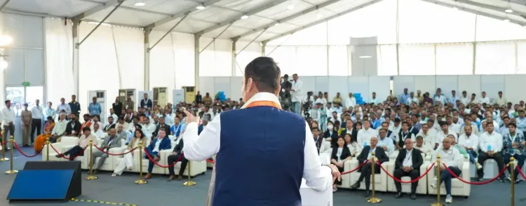 CM Fadnavis, Vaishnaw Inaugurate Jabil Facility in Pune