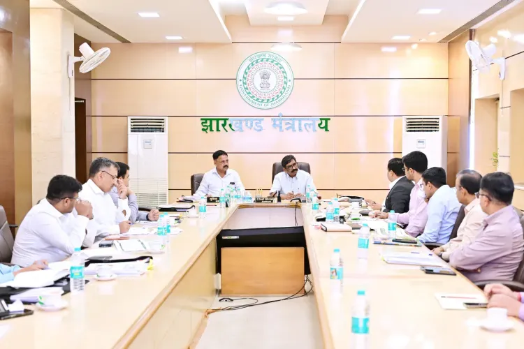 हेमंत सोरेन का बड़ा निर्देश: झारखंड में इको टूरिज्म और स्पोर्ट्स यूनिवर्सिटी के लिए तैयार हो कार्ययोजना