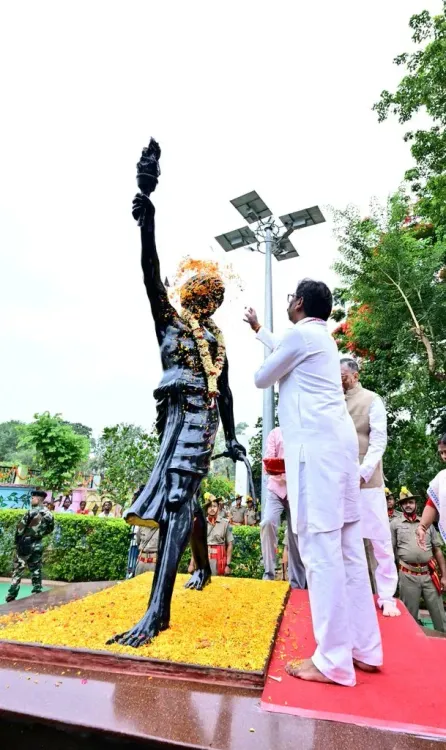 CM Hemant Soren Pays Tribute to Birsa Munda, Dharti Aaba