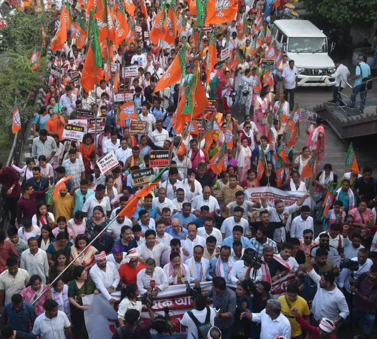 CM Himanta Mocks Congress Over Alleged Rented Delhi Crowd