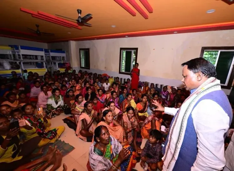 CM Majhi visits Koraput flood camp, orders faster relief