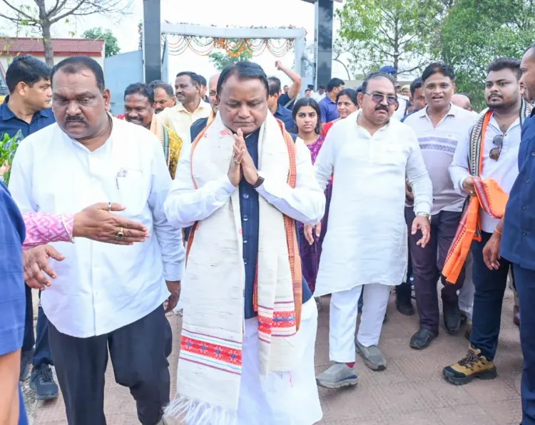 CM Majhi Visits Sambalpur Football Academy, Lauds Infrastructure