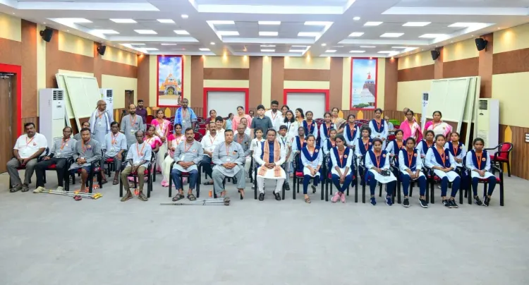 CM Mohan Majhi meets 50 persons with disabilities from Keonjhar