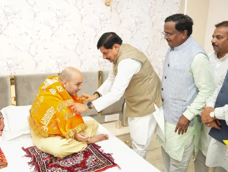 CM Mohan Yadav Meets Narmada Parikrama Saint in Ujjain