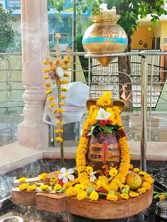 CM Mohan Yadav Seeks Blessings at Chhindwara's Avdhuteshwar Mahadev