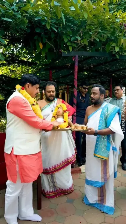 CM Mohan Yadav Visits Art of Living Ashram, Bengaluru