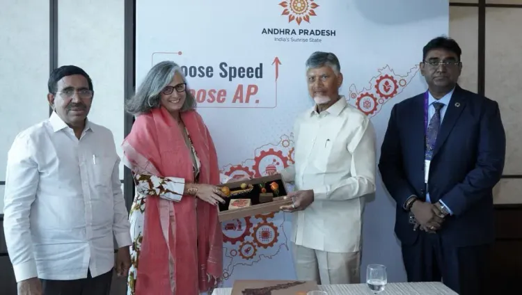 CM Naidu Meets UN-Habitat Chief in Singapore on Amaravati