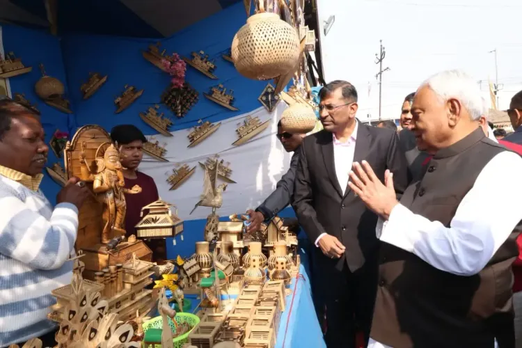 क्या सीएम नीतीश कुमार ने विश्व प्रसिद्ध हरिहर क्षेत्र सोनपुर मेला का निरीक्षण किया?