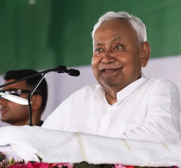 किशनगंज में सीएम नीतीश कुमार की समृद्धि यात्रा: 122 योजनाओं का उद्घाटन