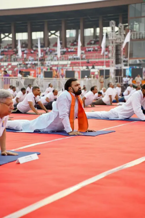 CM Nitish to Add Yoga to Bihar School, College Curricula