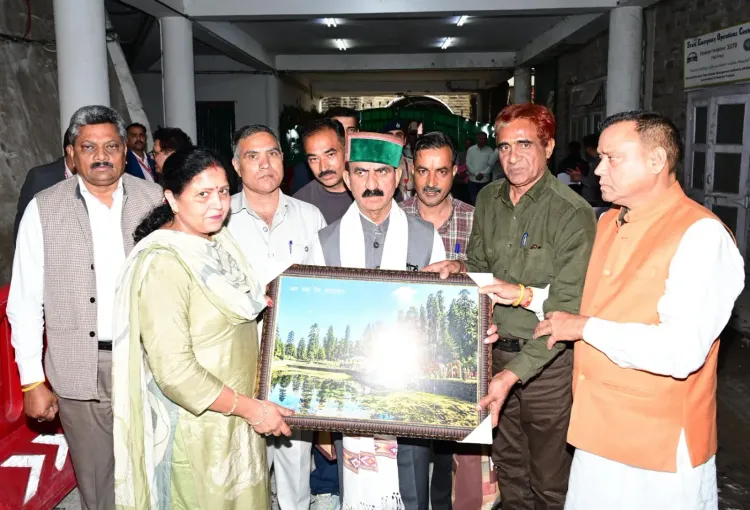 CM Office HP Receives Newly Elected Zila Parishad Member from Mandi