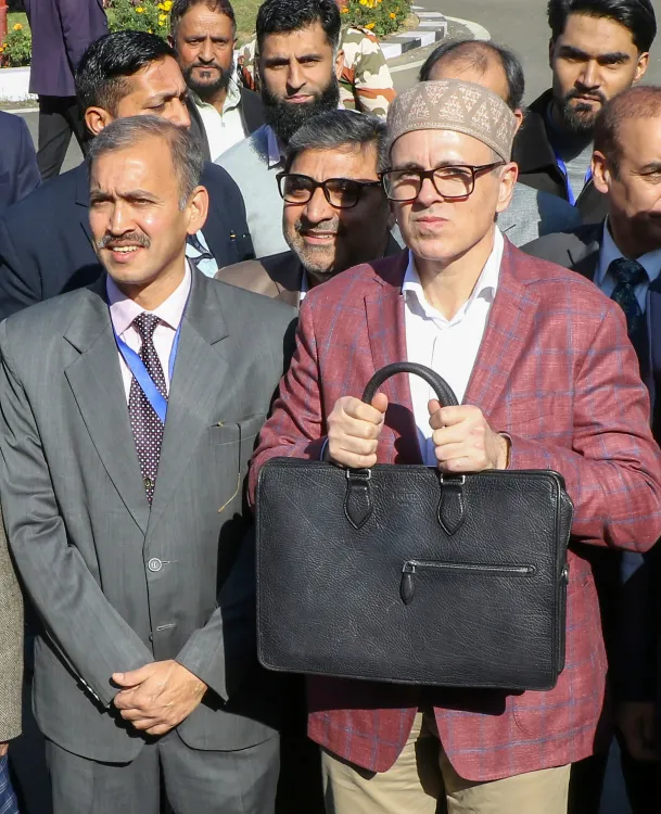 What Did CM Omar Abdullah Present in the Rs 1,13,767 Crore Budget for J&K Assembly?