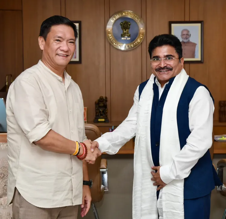 CM Pema Khandu bids farewell to Commissioner Vivek Pandey