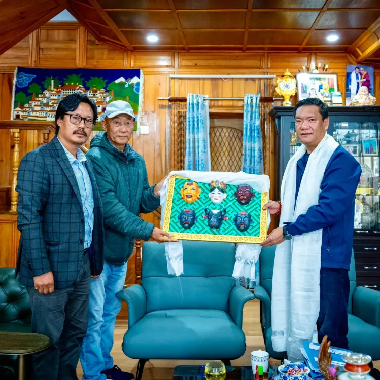 CM Pema Khandu Honours Thangka Artist for Monpa Yak Dance Artwork