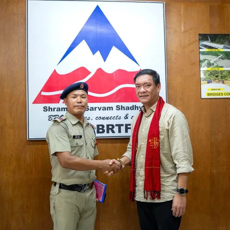 CM Pema Khandu Meets BRO Draughtsman Toko Kaya in Yingkiong