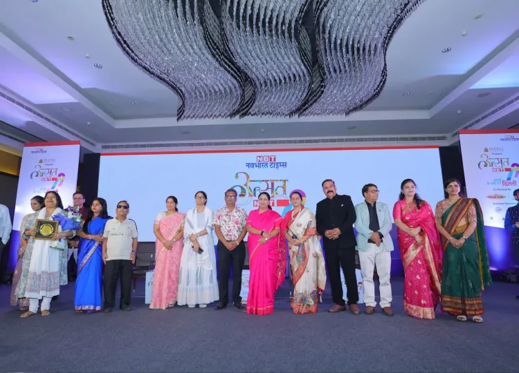 CM Rekha Gupta attends NBT Utsav 2026, felicitates social contributors