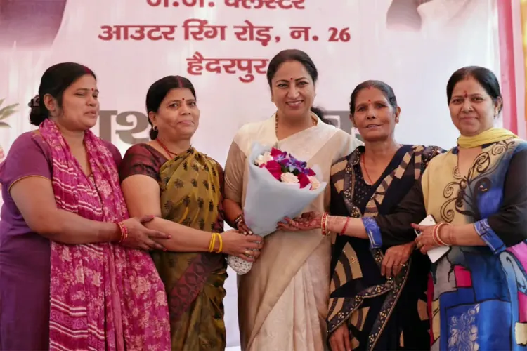 CM Rekha Gupta Inaugurates Two Parks in Delhi's Nehru Camp
