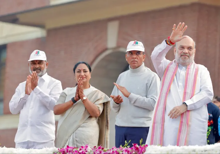 CM Rekha Gupta joins Ekta Daud at Major Dhyan Chand Stadium