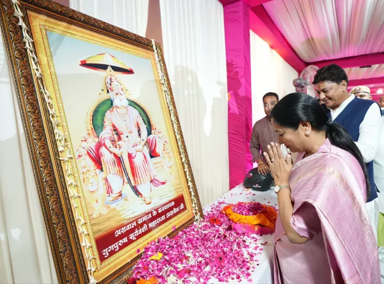 CM Rekha Gupta joins Maharaja Agrasen Jayanti in Pitampura