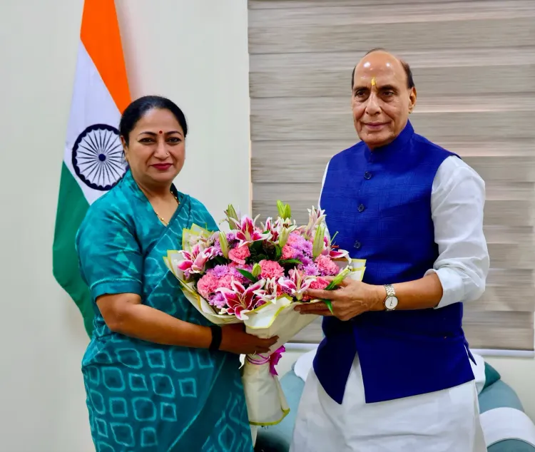 CM Rekha Gupta Meets Rajnath Singh, Wishes Him on Birthday