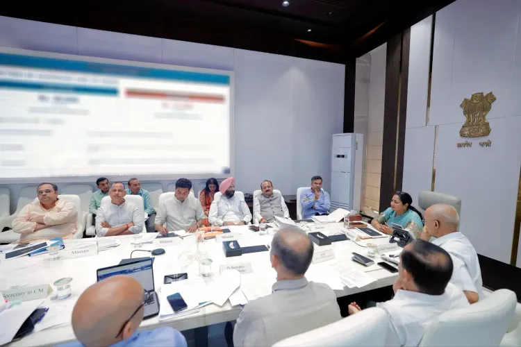 CM Rekha Gupta Raises EWS Income Limit for Free Ration in Delhi
