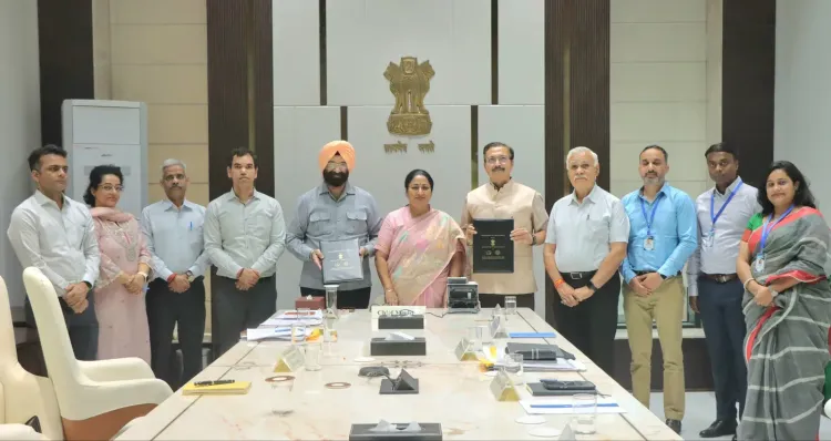 CM Rekha Gupta Signs AI Air Quality MoU with IIT Kanpur