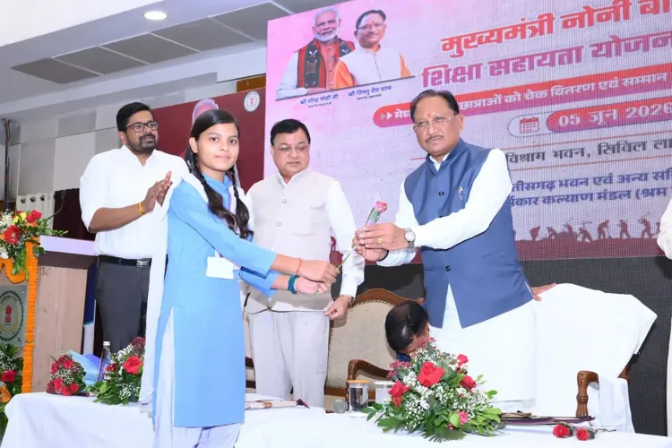CM Sai Honours 22 Labour-Family Students Under Noni Babu Scheme