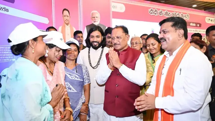 CM Sai Honours SHG Women at Bihan's Didi Ke Goth 2026