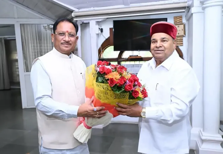 CM Sai Meets Karnataka Governor Gehlot in Raipur
