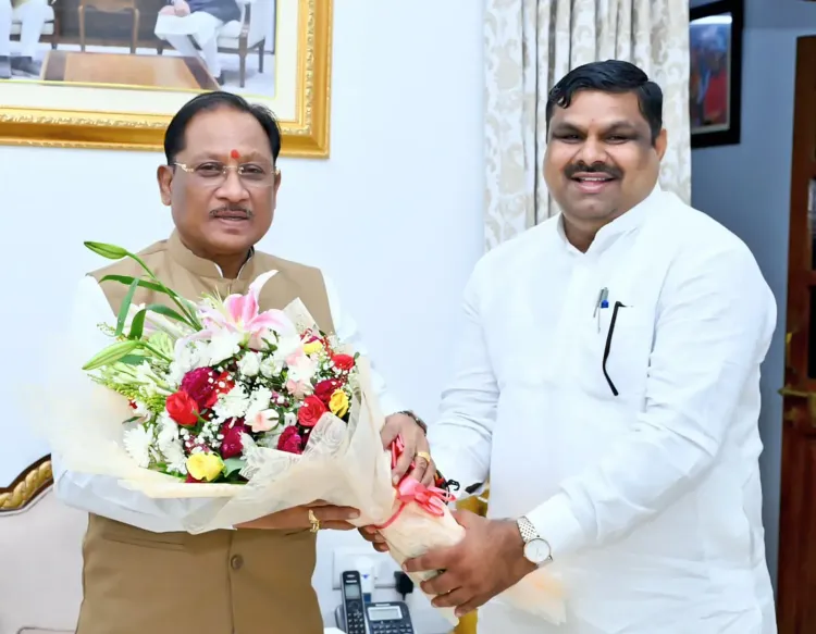 CM Sai meets School Education Minister Gajendra Yadav in Raipur