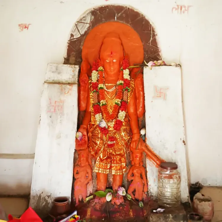 CM Sai Offers Prayers at Thathari Vishnu Temple for Chhattisgarh