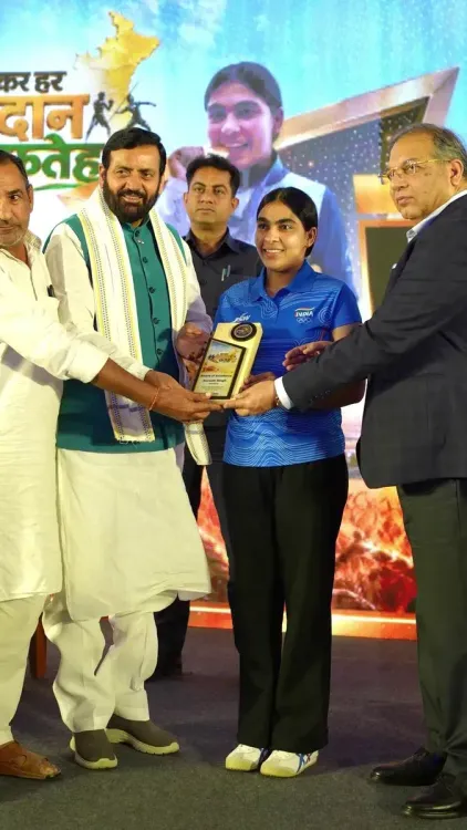 CM Saini Honours Haryana Athletes at 'Har Maidan Fateh' Event