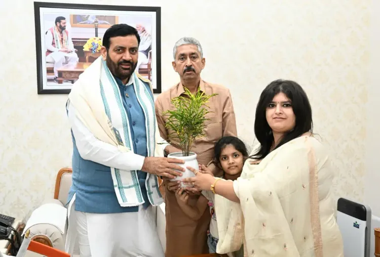 CM Saini Meets Ambala Mayor to Boost City Development