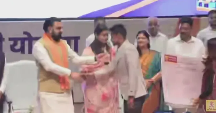 CM Samrat Choudhary Distributes First Tranche Under Mukhyamantri Udyami Yojana