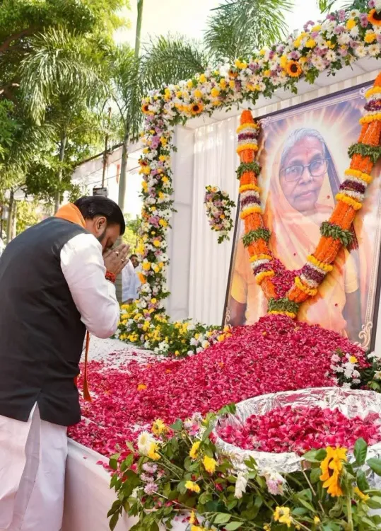 CM Samrat Choudhary Pays Tribute at Harish Dwivedi's Mother's Shradh