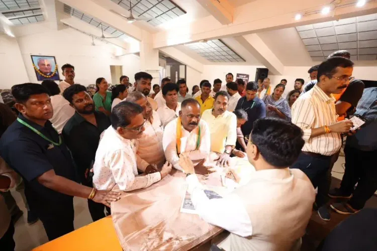 CM Sawant Reviews BJP Outreach Drive in Margao