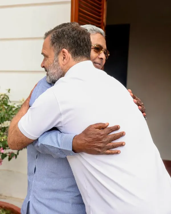 CM Siddaramaiah Meets Rahul Gandhi, Kharge in Delhi
